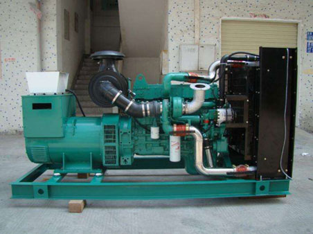 砚山1100kw康明斯柴油发电机组图片 砚山1100kw康明斯柴油发电机组图片